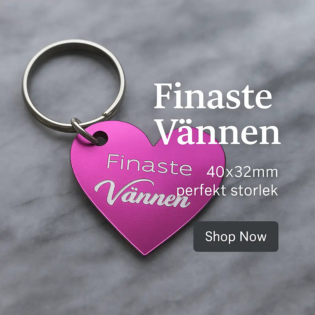 En rosa, hjärtformad "Finaste vännen"-nyckelring från Express-presenter ligger på en grå yta. Text: Finaste Vännen, 40x32mm perfekt storlek, Shop Now.
