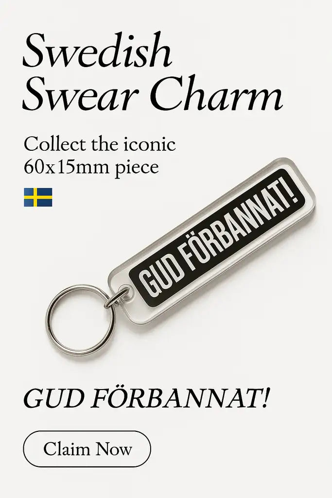 Express-presenter Nyckelring | GUD FÖRBANNAT: En rektangulär nyckelring i akryl med djärva svenska svordomar, svensk flaggdetalj, Claim Now-knapp och graverad baksida för extra känsla.