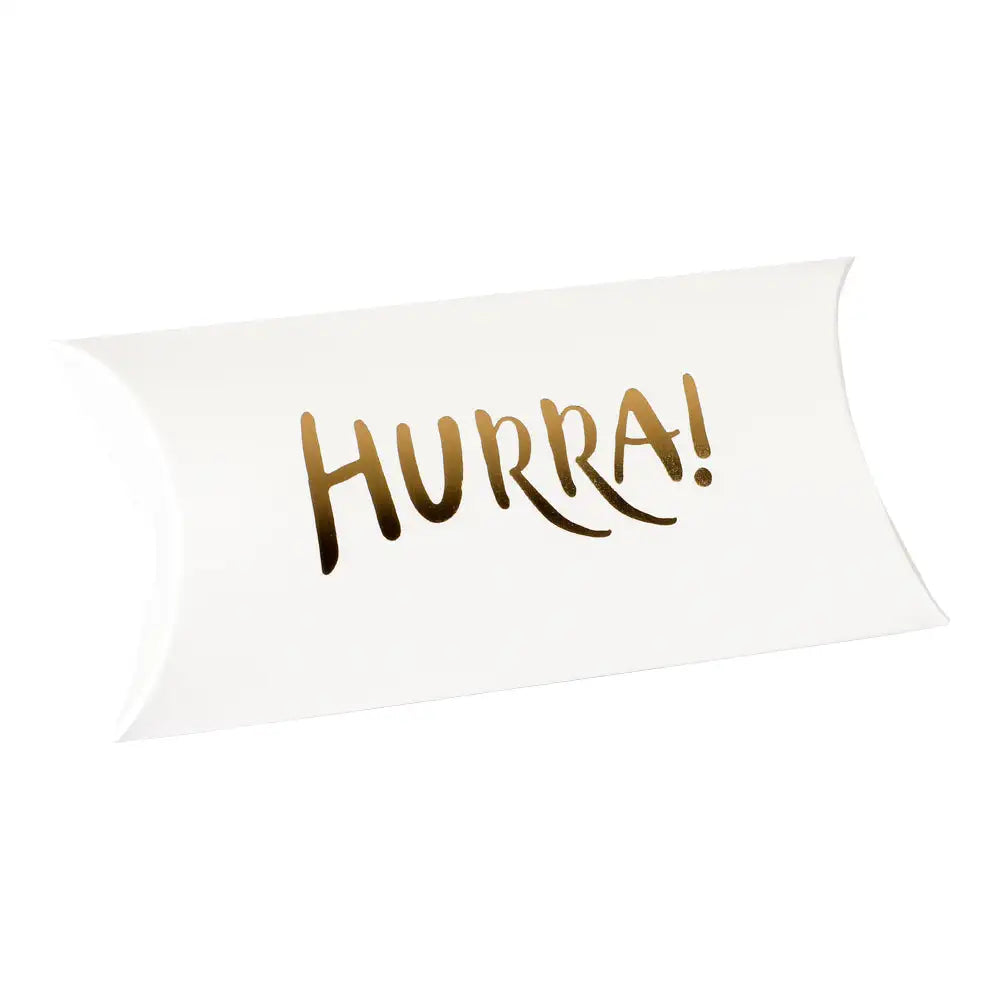 Presentförpackning | Hurra by Express-presenter är en vit, kuddformad presentförpackning med "HURRA!" i guldglänsande bokstäver - perfekt för att förpacka speciella gåvor.