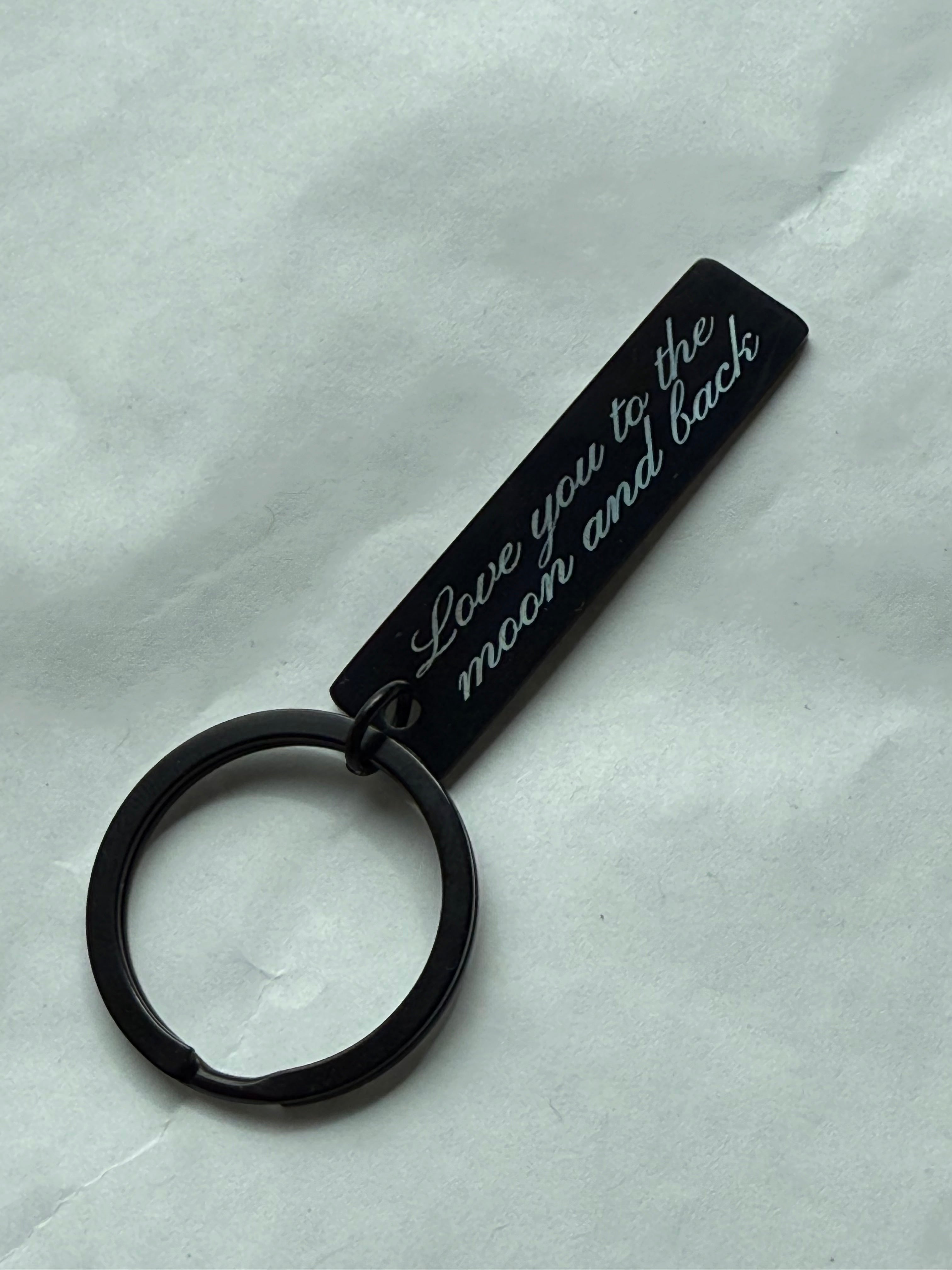 Nyckelring | Love you to the moon and back