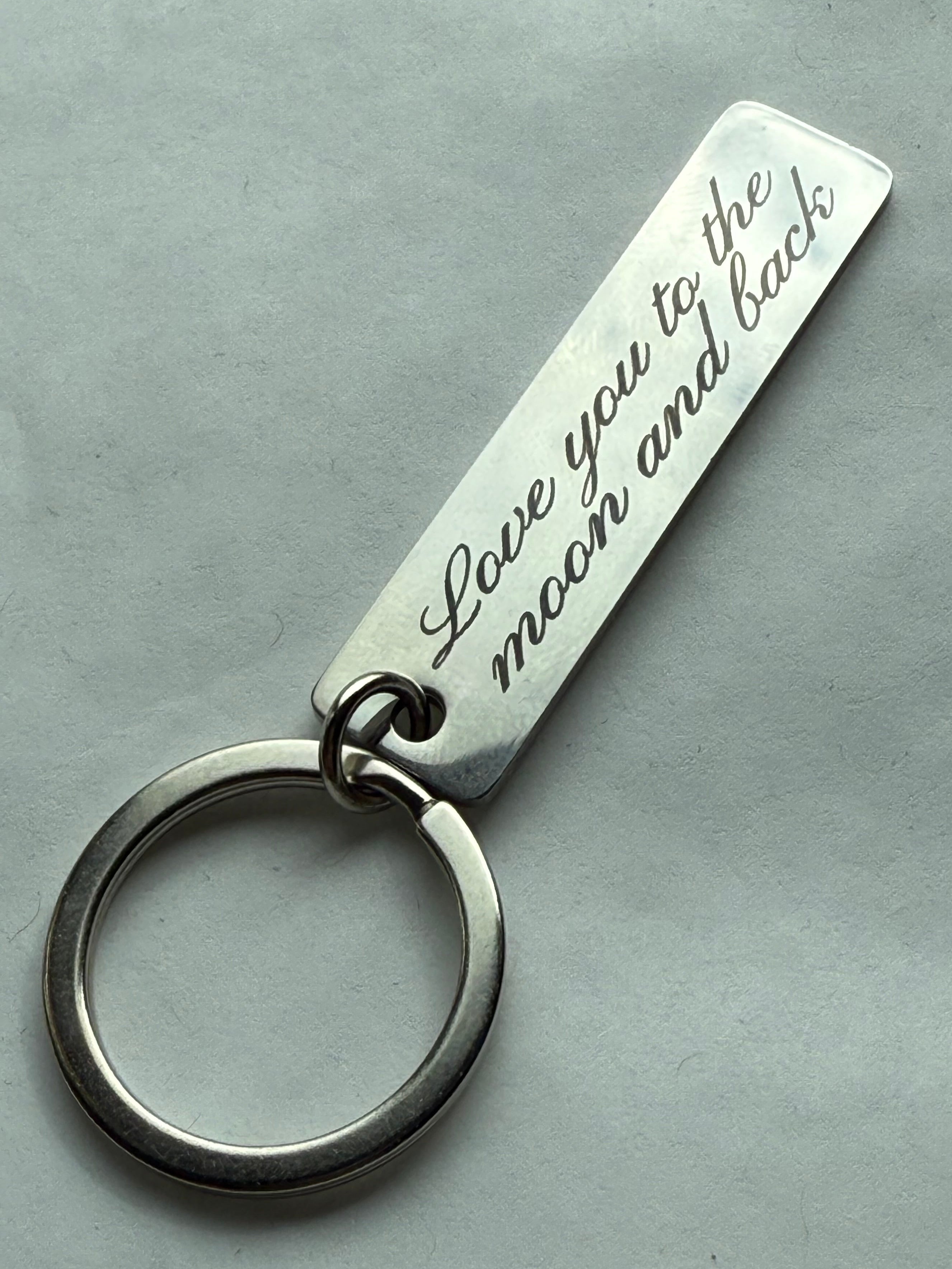 Nyckelring | Love you to the moon and back