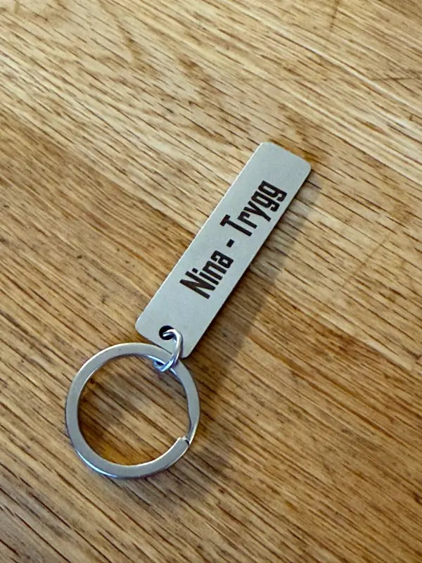 Nyckelring | skriv din text - expresspresenter.se
