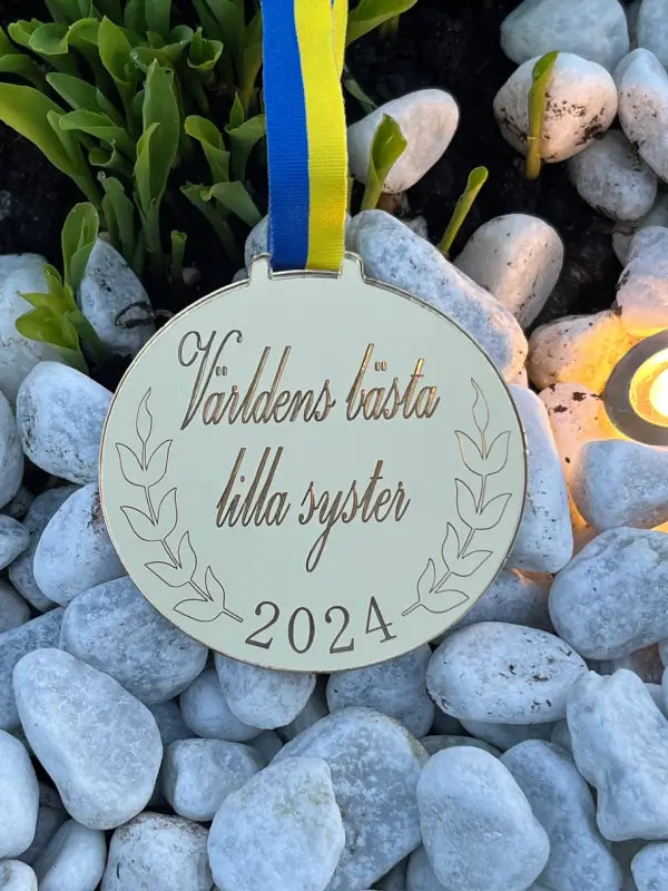 Medalj världens bästa lillasyster - DinMedalj