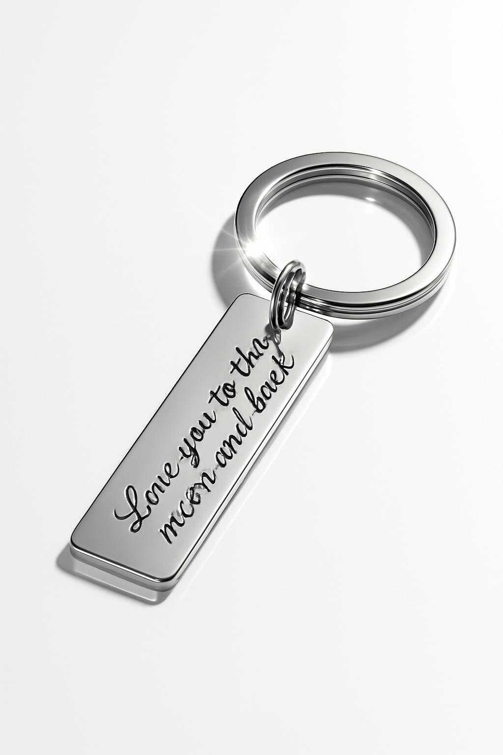 Nyckelring | Love you to the moon and back